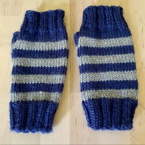 Ravenclaw inspired fingerless gloves